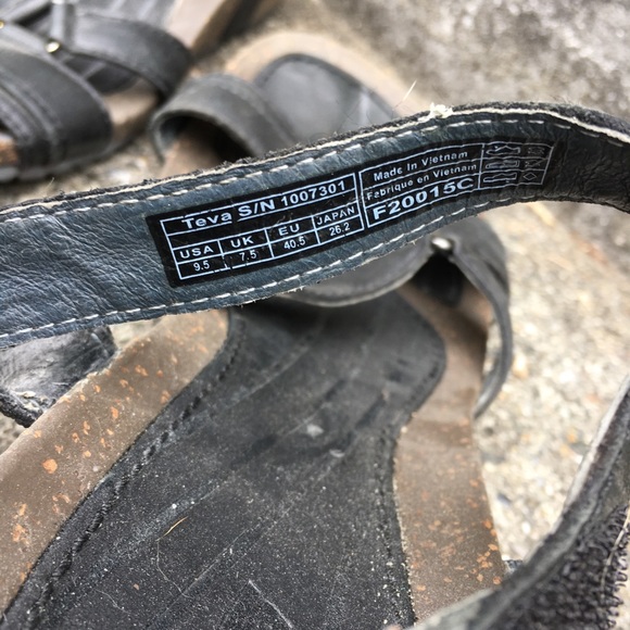 Teva wedge sandal size 9 1/2 - Picture 5 of 6
